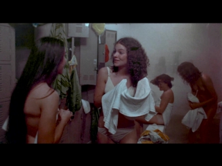 sissy spacek, nancy allen, amy irving, cindy daly nude - carrie (1976) hd 1080p granny big ass